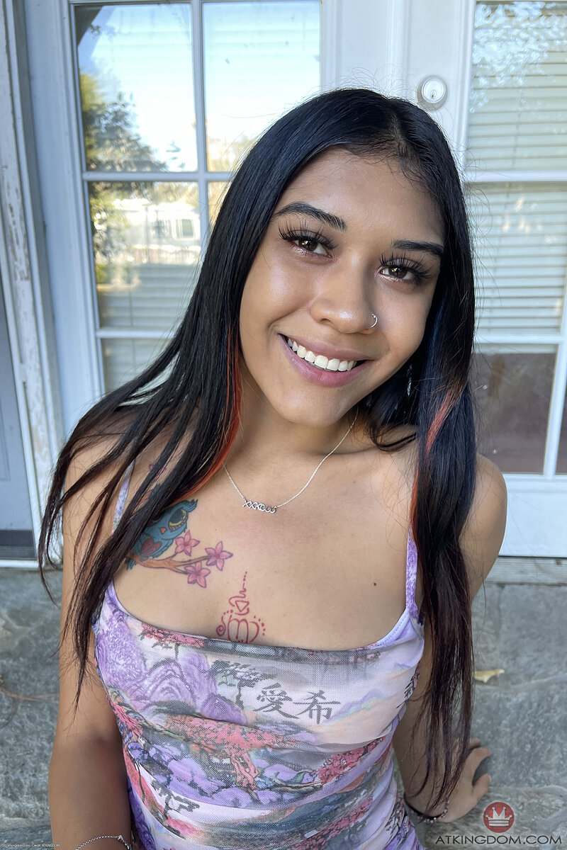 Юлия, 18 лет, 0 размер груди